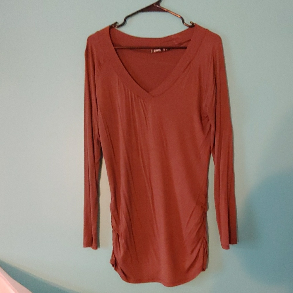 Brown ruched long sleeve v-neck top